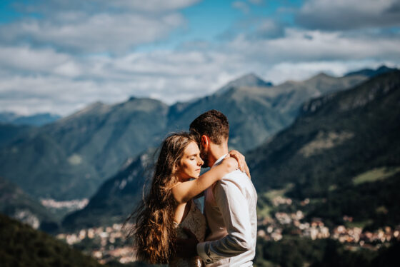 zdjęcie plenerowe na tle alpejkich gór