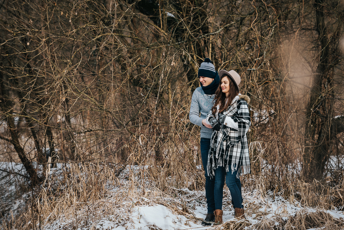Zimowa sesja narzeczeńska Doroty i Macieja 1