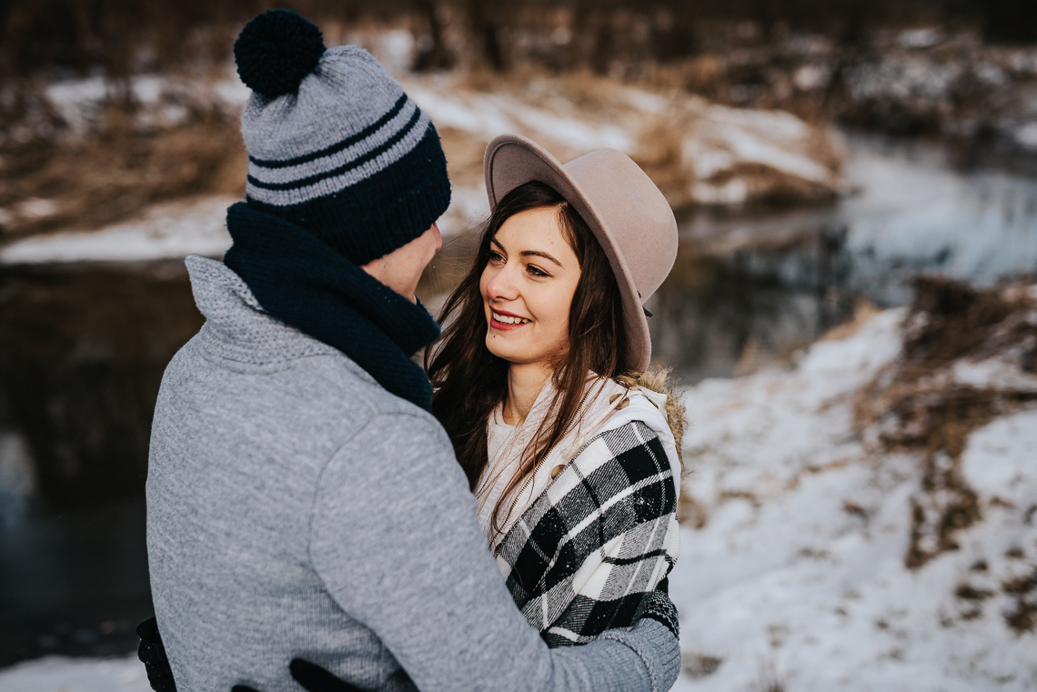 Zimowa sesja narzeczeńska Doroty i Macieja 9