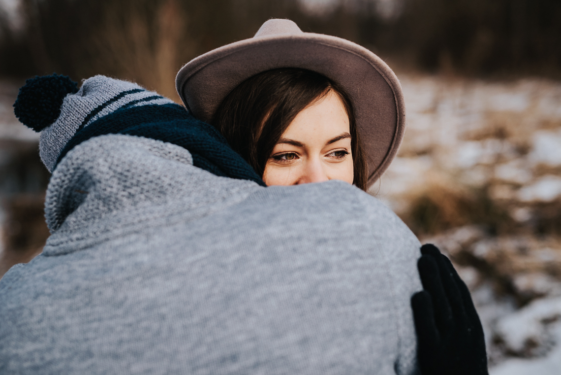 Zimowa sesja narzeczeńska Doroty i Macieja 10