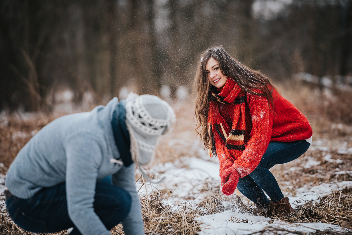Zimowa sesja narzeczeńska Doroty i Macieja 24