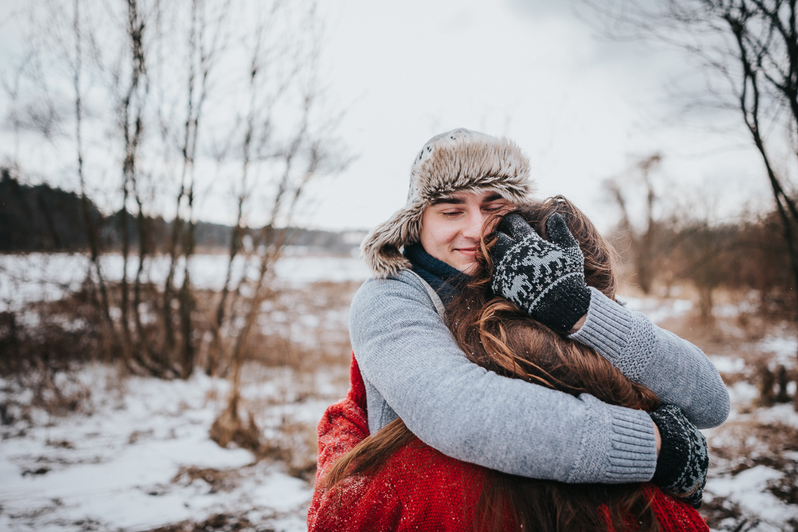 Zimowa sesja narzeczeńska Doroty i Macieja 26