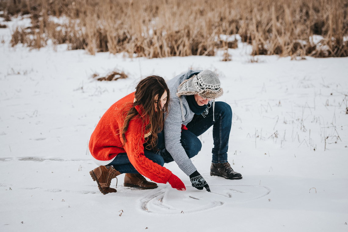 Zimowa sesja narzeczeńska Doroty i Macieja 36