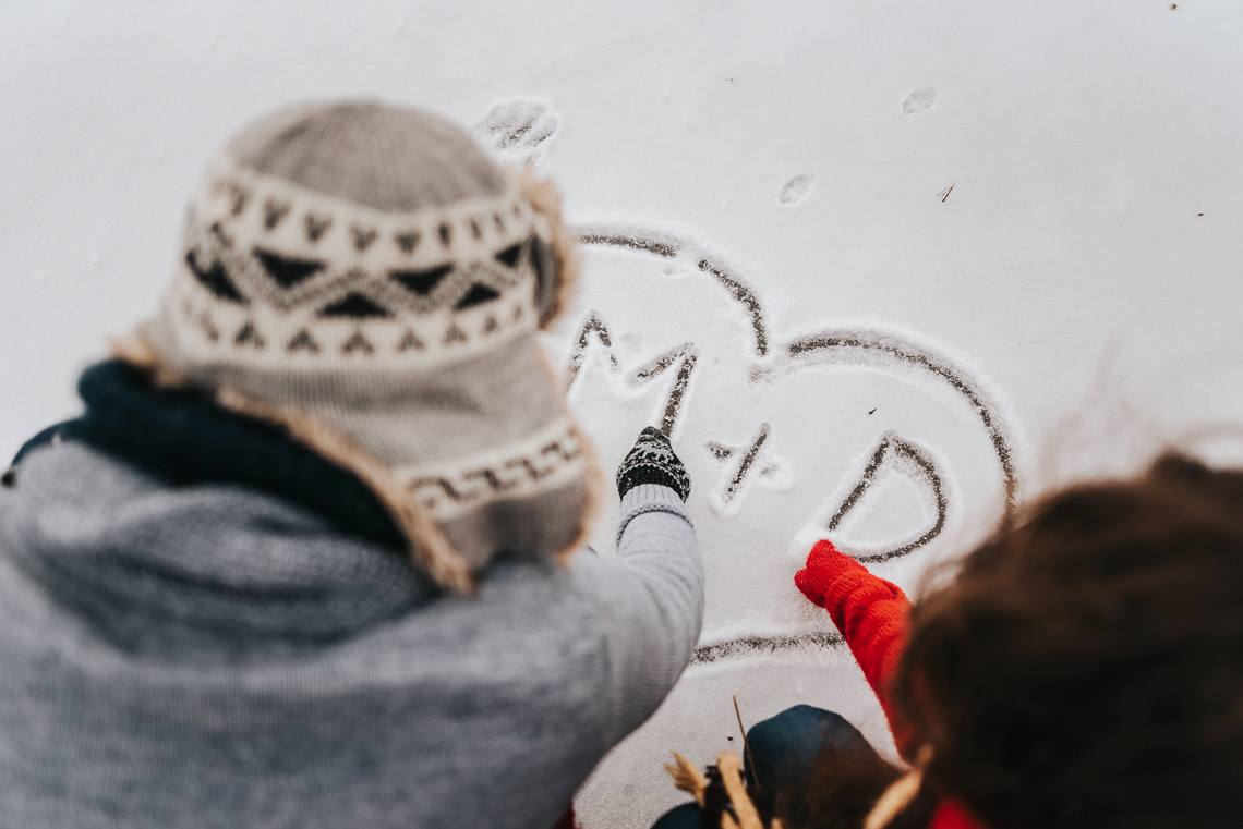 Zimowa sesja narzeczeńska Doroty i Macieja 37