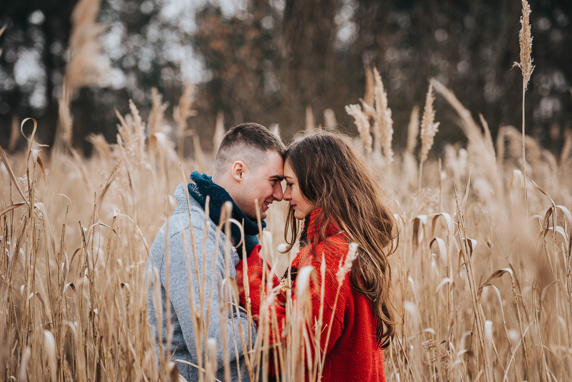 Zimowa sesja narzeczeńska Doroty i Macieja 38