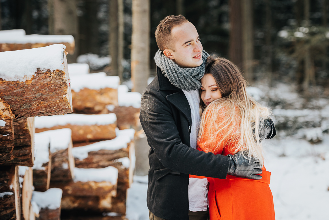 Zimowa sesja narzeczeńska Elizy i Dominika 1