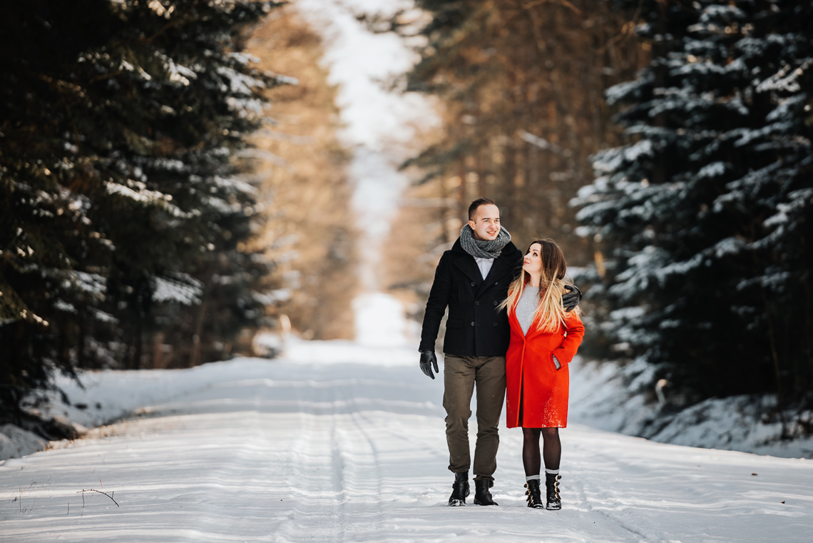 Zimowa sesja narzeczeńska Elizy i Dominika 4