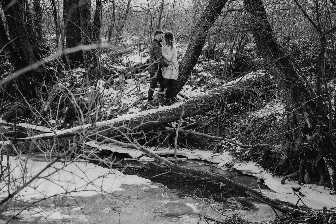 zimą na zdjęciach miłosnych w kielach