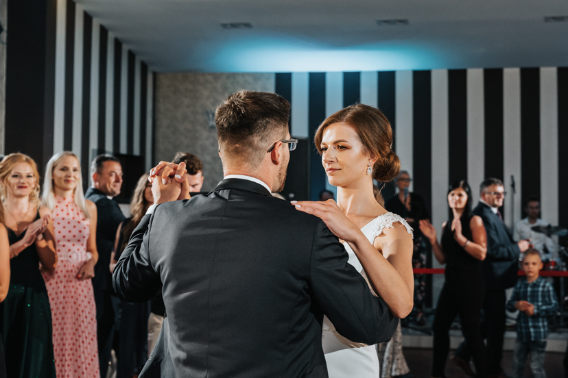 Nic nie zapowiadało takiego wesela... 58