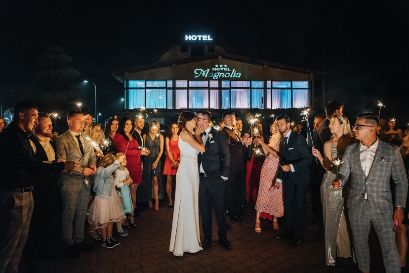 Nic nie zapowiadało takiego wesela... 72