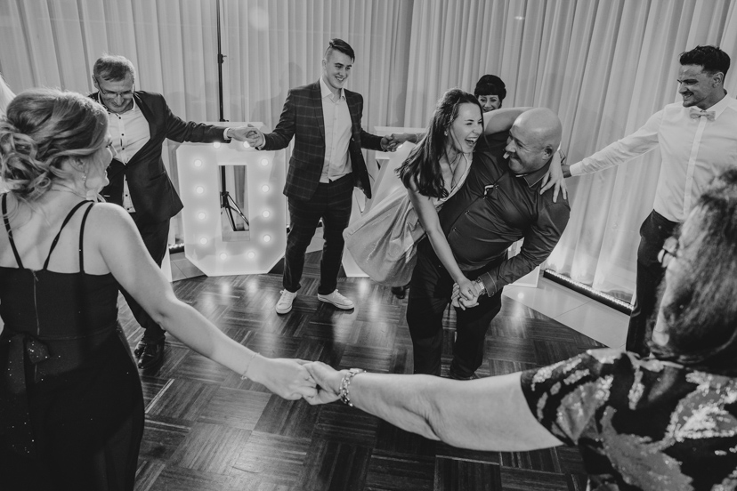 Nic nie zapowiadało takiego wesela... 78