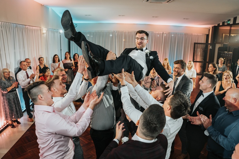 Nic nie zapowiadało takiego wesela... 81