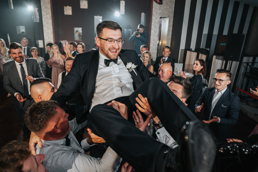 Nic nie zapowiadało takiego wesela... 82