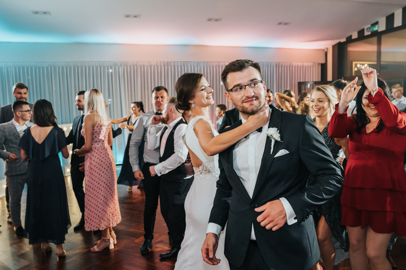 Nic nie zapowiadało takiego wesela... 86