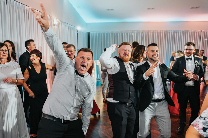 Nic nie zapowiadało takiego wesela... 89