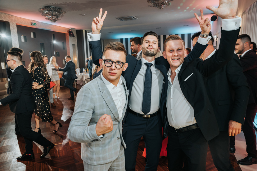 Nic nie zapowiadało takiego wesela... 91