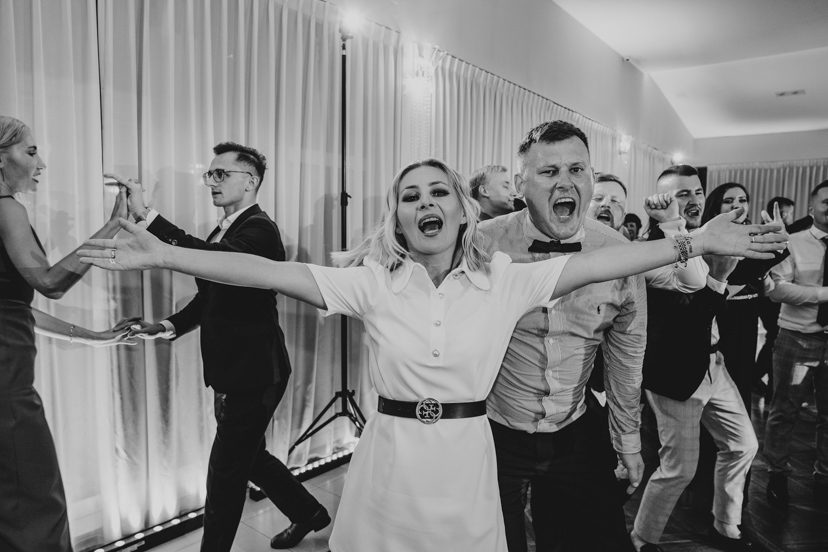 Nic nie zapowiadało takiego wesela... 92