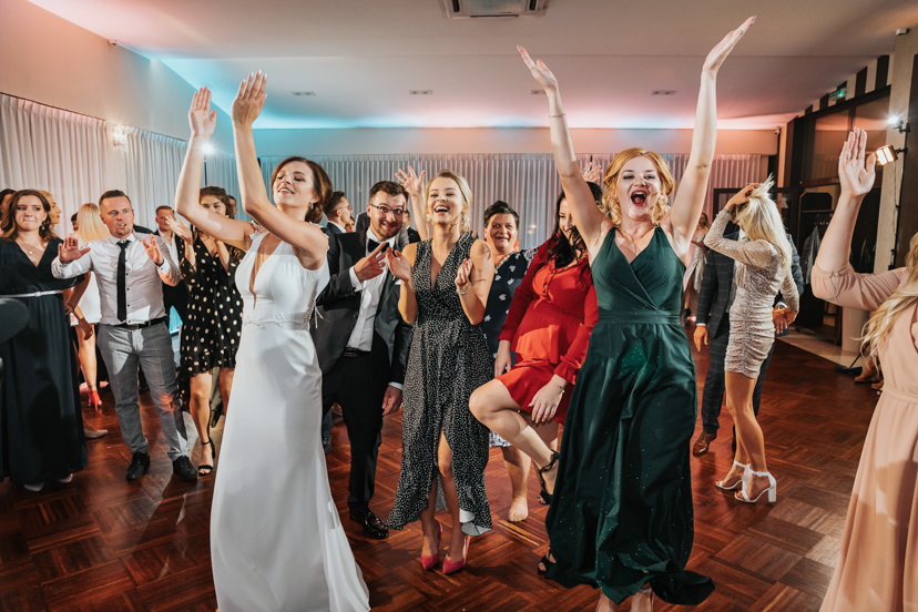 Nic nie zapowiadało takiego wesela... 93