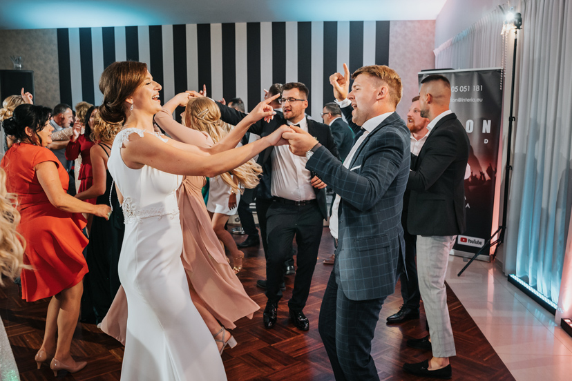 Nic nie zapowiadało takiego wesela... 95