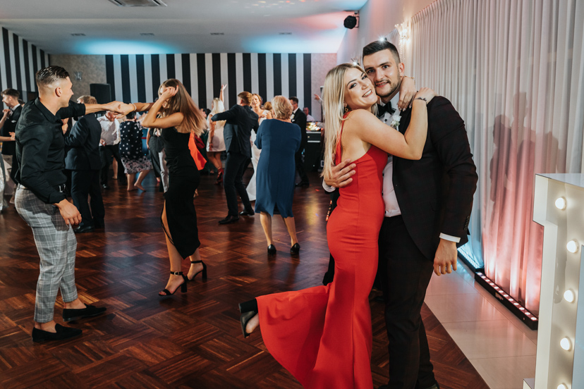 Nic nie zapowiadało takiego wesela... 96