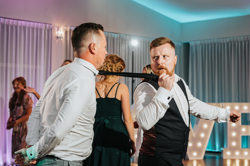 Nic nie zapowiadało takiego wesela... 105