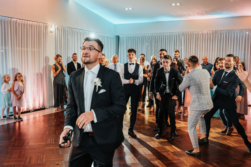 Nic nie zapowiadało takiego wesela... 115