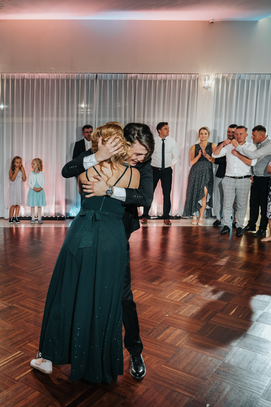 Nic nie zapowiadało takiego wesela... 120