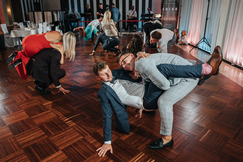 Nic nie zapowiadało takiego wesela... 122