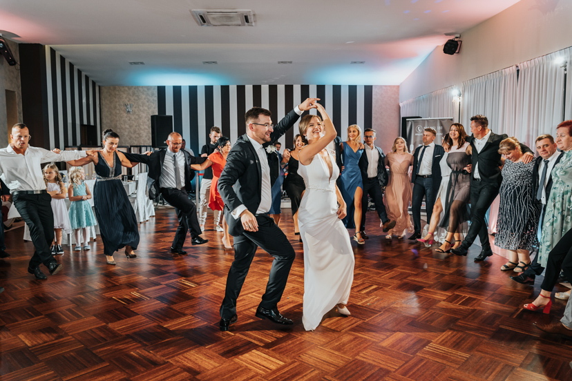 Nic nie zapowiadało takiego wesela... 125