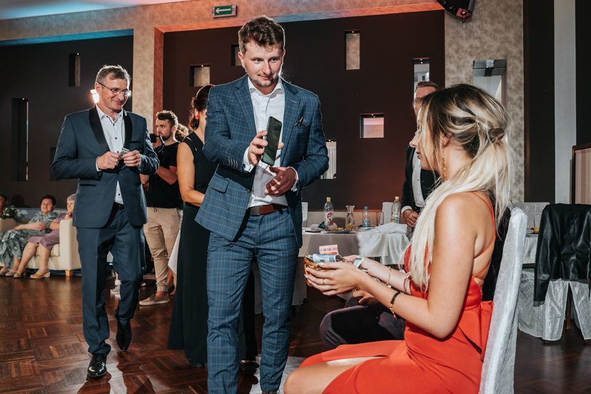 Nic nie zapowiadało takiego wesela... 144