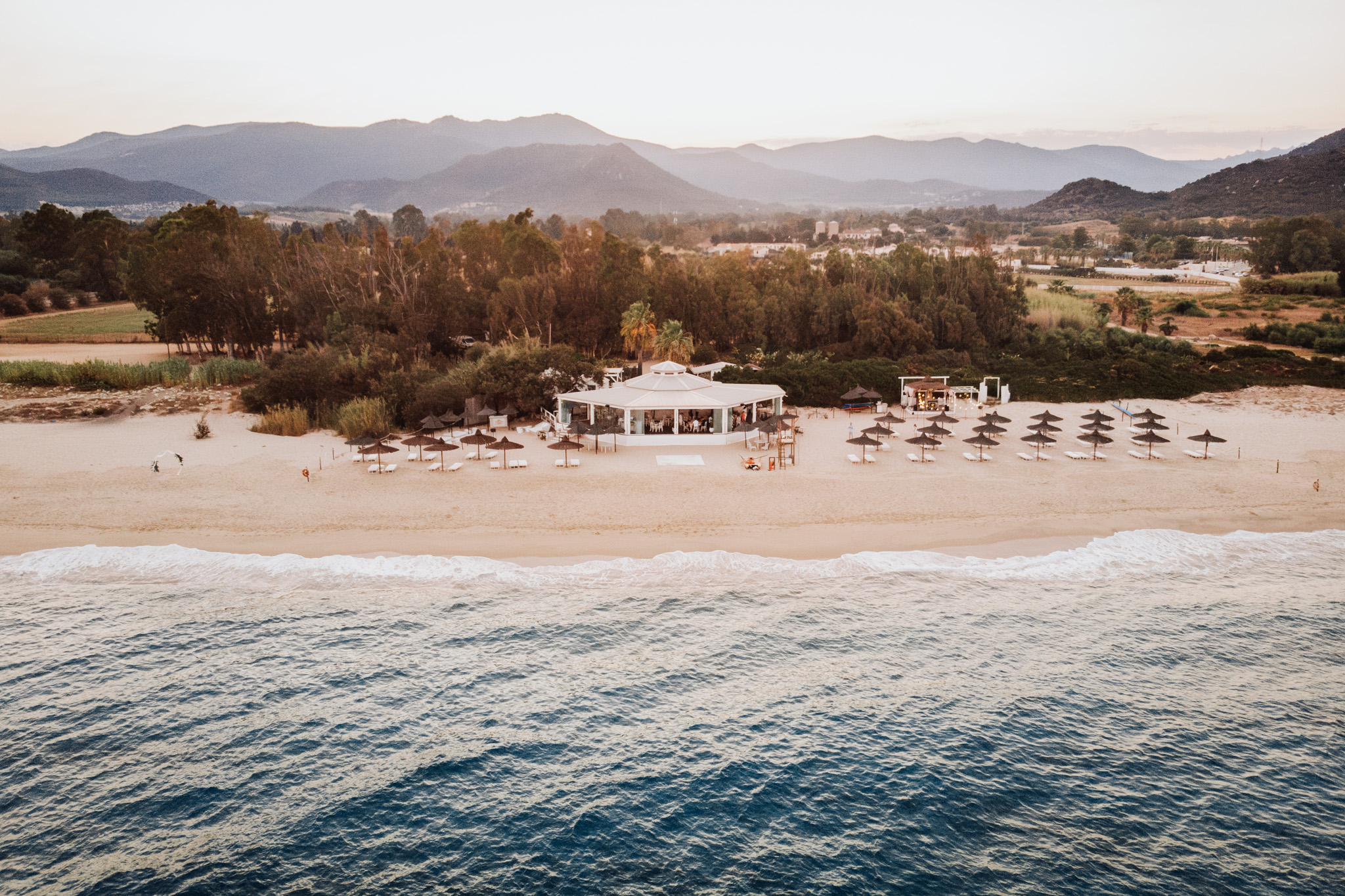 Ślub i wesele na włoskiej wyspie - Czy warto zorganizować ślub za granicą ? 96